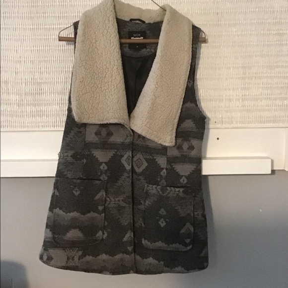 Nok Nok Aztec Vest - Picture 2 of 6